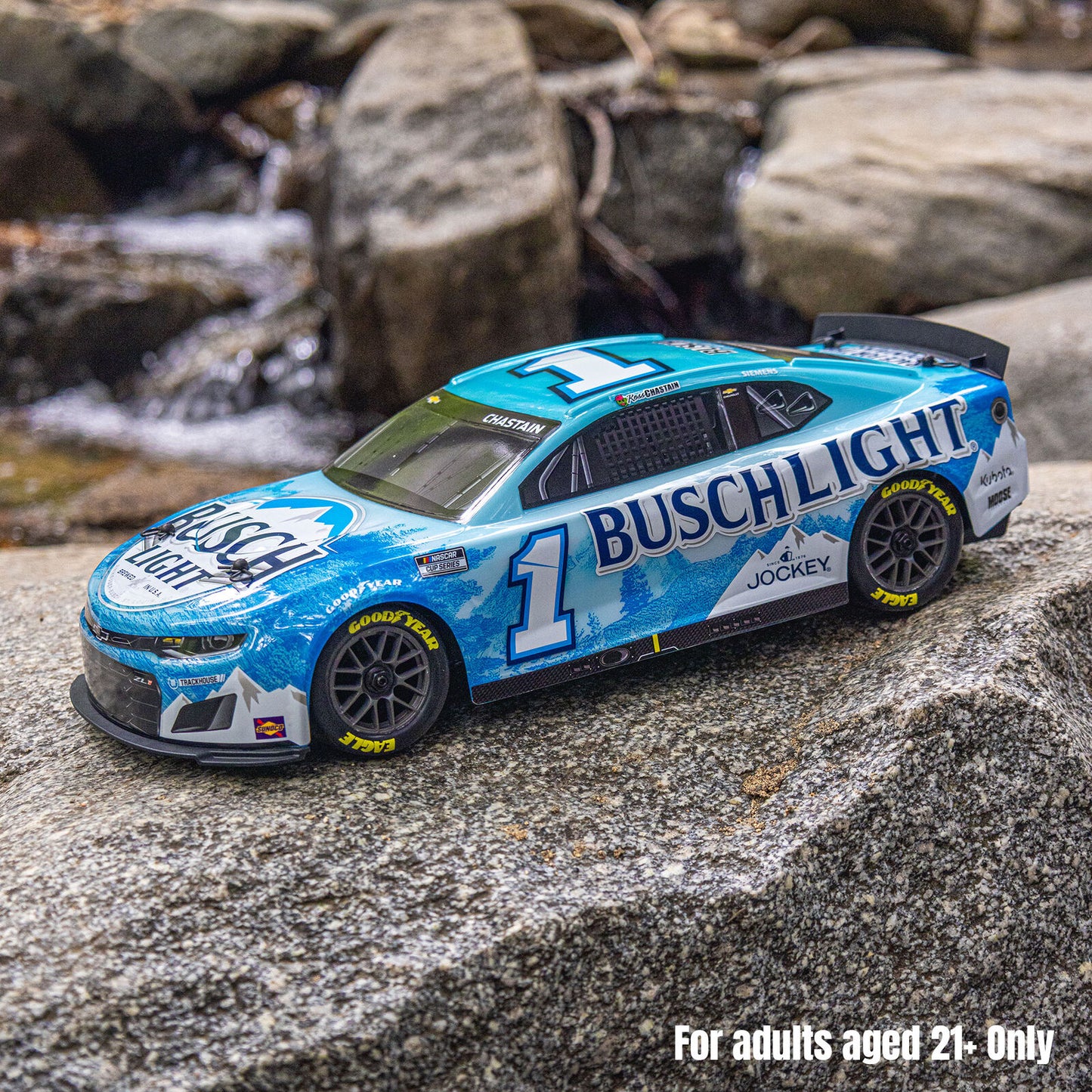Losi 1/12 NASCAR RC Race Car Ross Chastain No. 1 Busch Light 2025 Chevrolet Camaro ZL1 LOS1122501