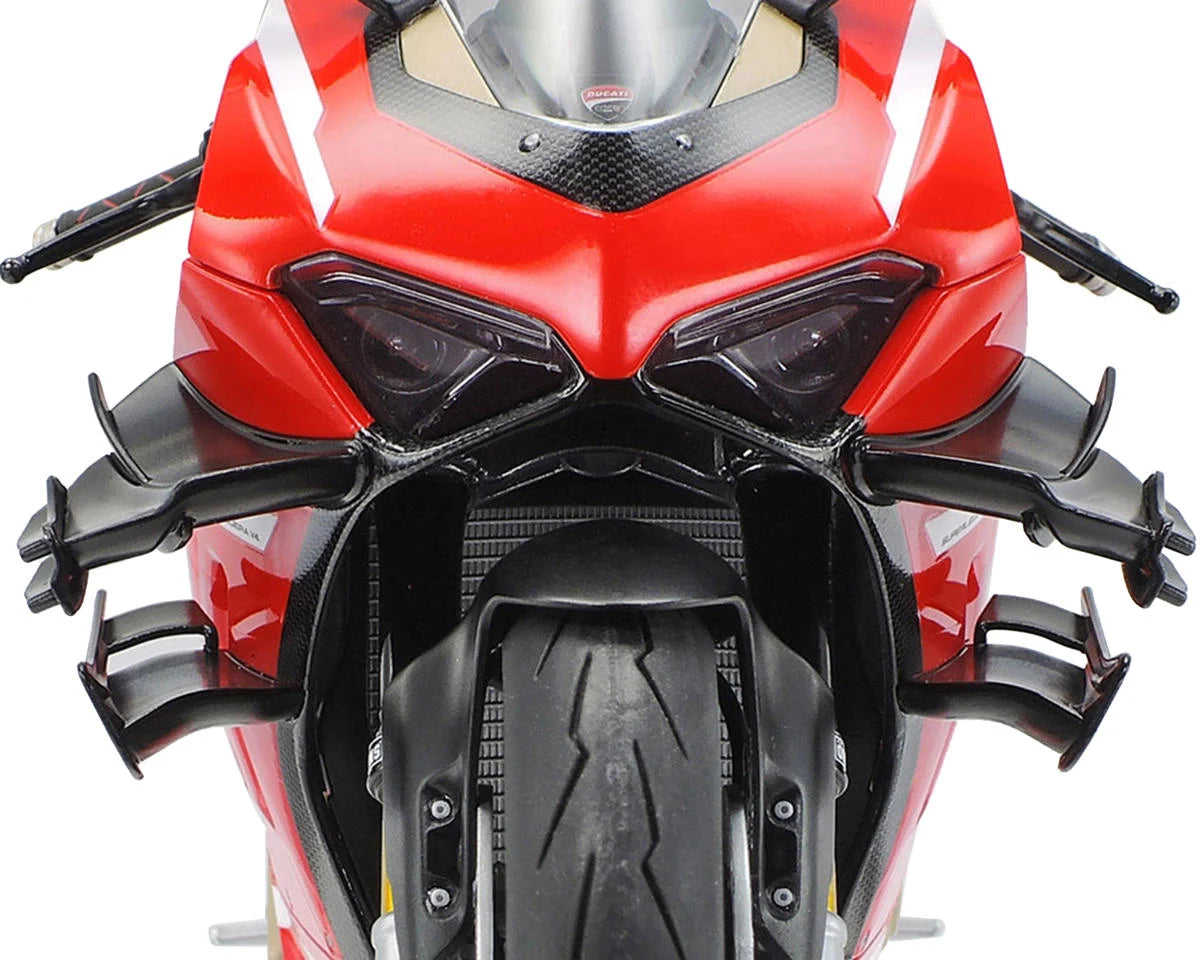 Tamiya 1/12 Ducati Superleggera V4 Motorcycle Model Kit TAM14140