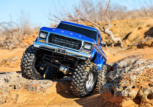Traxxas TRX-4 1/10 High Trail Edition RC Crawler w/'79 Ford F-150 Ranger XLT Body (Brown) 92046-4-BLUE