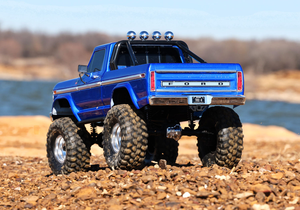 Traxxas TRX-4 1/10 High Trail Edition RC Crawler w/'79 Ford F-150 Ranger XLT Body (Brown) 92046-4-BLUE